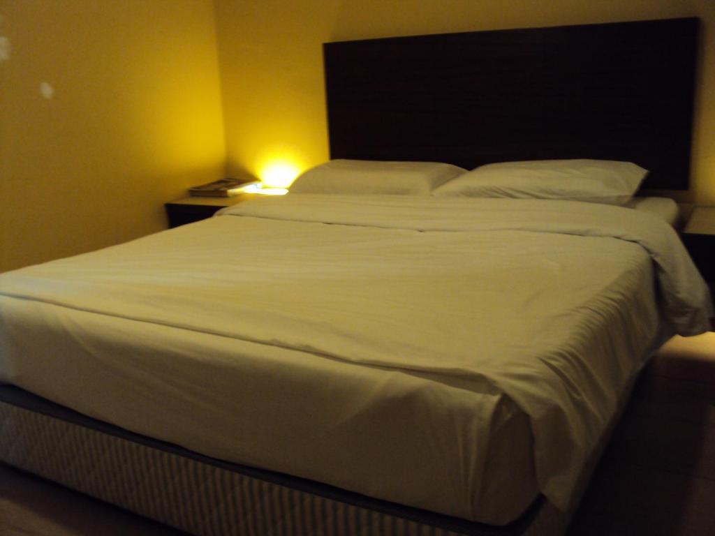 Malacca Golden Bay Hotel חדר תמונה